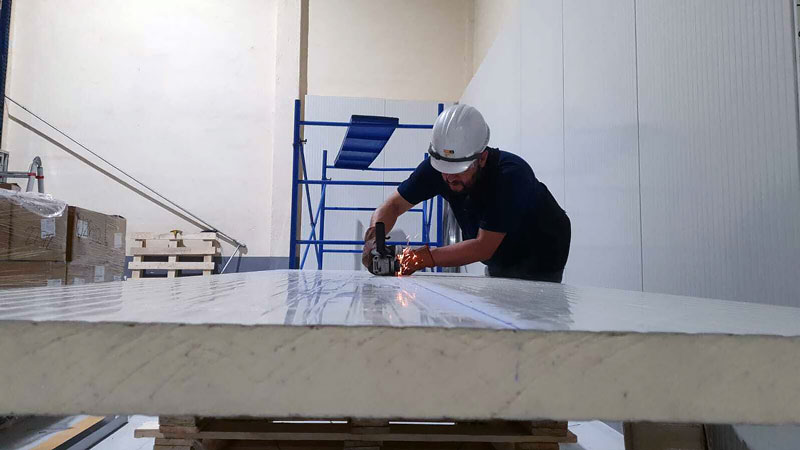 Sistema de unión macho-hembra del panel GLOBEWALL que garantiza hermeticidad y elimina puentes térmicos